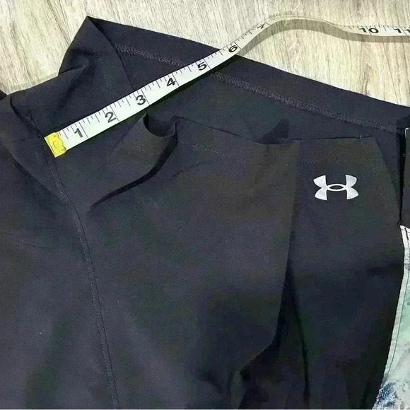 Under Armour Women's Launch 3'' Lined Running Athletic Shorts Printed Size L - Picture 7 of 8